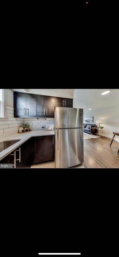 Lovely 1-bedroom Unit With Free Parking Lejlighed